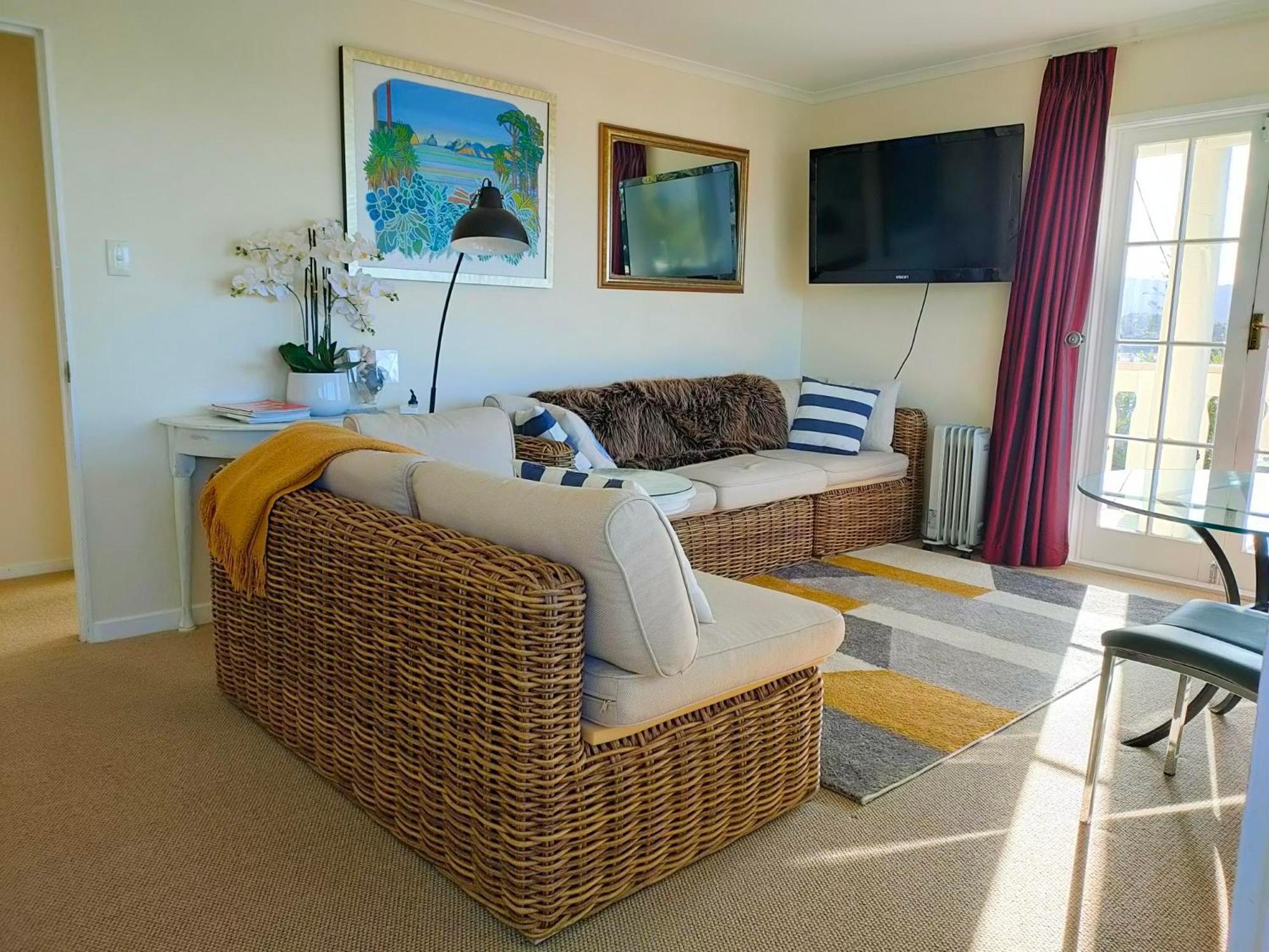 Mangawhai Lodge ภายนอก รูปภาพ